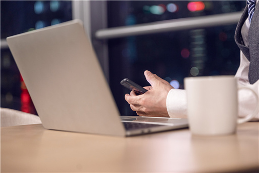 ���˵Ŀͷ�ϵ�y