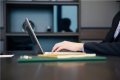 ȫ�����ھ��ͷ�ϵ�y���Ԍ�����Щ������ƽ�_