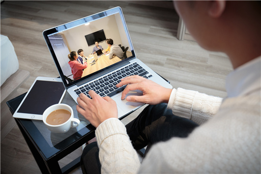 �������ͷ���ԃ�Ӵ�