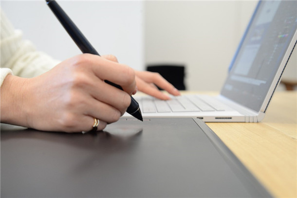 �ϻ���ÿ��ʡ4С�r(sh��)��AI�Ԅ�(d��ng)̎��80%���Ɏ��M(f��i)/���̡���(w��n)��