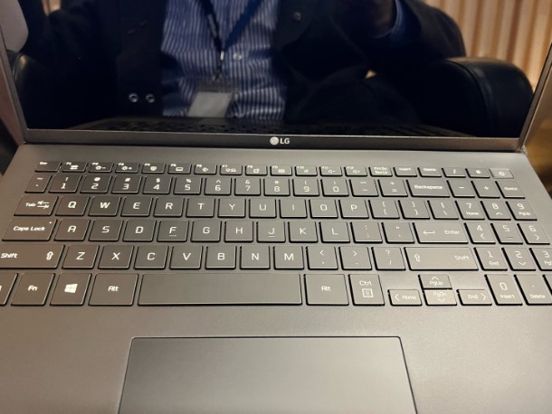 �t(y��)���ИI(y��)scrm